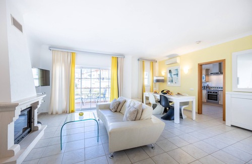 Budens House | 2 bedroom townhouse #29 Quinta da Encosta Velha