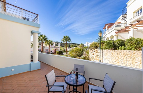 Budens House | 2 bedroom townhouse #29 Quinta da Encosta Velha