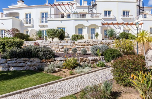 Budens House | 2 bedroom townhouse #45 Quinta da Encosta Velha