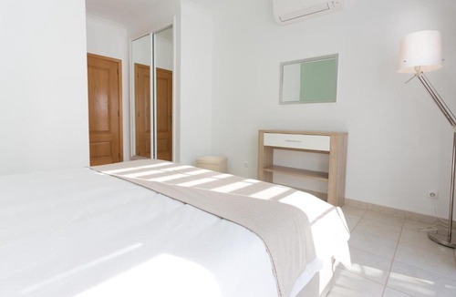 Budens House | 2 Bedroom Townhouse Quinta da Encosta Velha