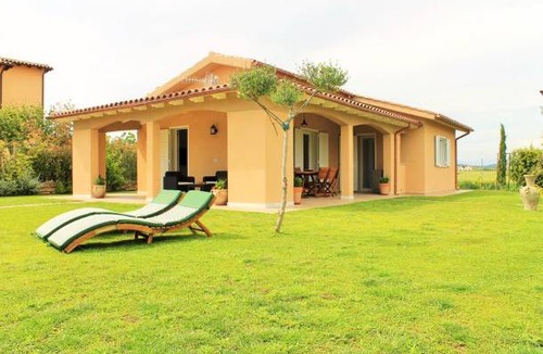 Pescia Romana House | 2 bedrooms house with furnished terrace and wifi at Pescia Romana - 3 km away from the beach