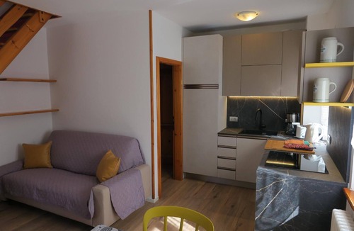 Pur Apartment | 2-level flat with private garden area