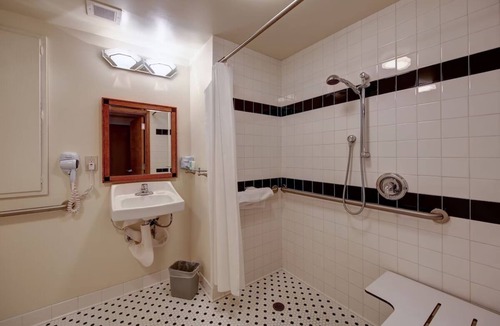 Harbor Hotel | 2 Pet-friendly Units! Near Aquarium of the Pacific and Long Beach City Beach