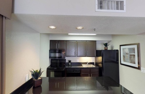 Brea Hotel | 2 Units: 1BR Suite w/Full Kitchen & Outdoor Pool | 2.8 Mi to Nixon Library