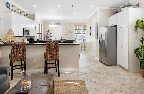 Islamorada House | 2BR/2.5BA Angler's Reef Cottage 116 With Private Beach and Pool Access
