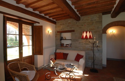 Montalla House | 2BR+ 2BA apartment with fully equipped outdoor space and large shared pool