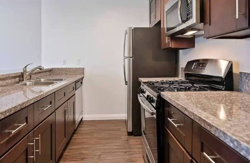 Little Armenia Apartment | 2BR Hollywood Apt w/Rooftop Pool & Stunning Views of city and the Hollywood