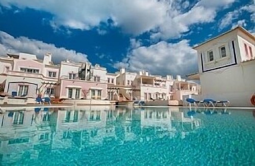 Budens Villa | 3 Bedroom Villa With Direct Access To Communal Pool, And Views Over Golf Course