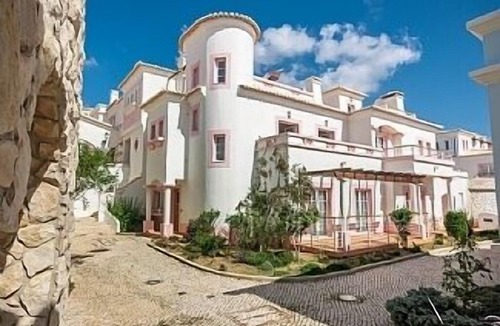 Budens Villa | 3 Bedroom Villa With Direct Access To Communal Pool, And Views Over Golf Course