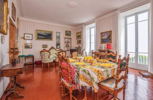 Old Town Apartment | 3 bedroom accommodation in Ventimiglia -IM-