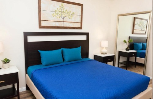 Pico-Union House | 3 bedroom Home Casa Serenity Central Los Angeles