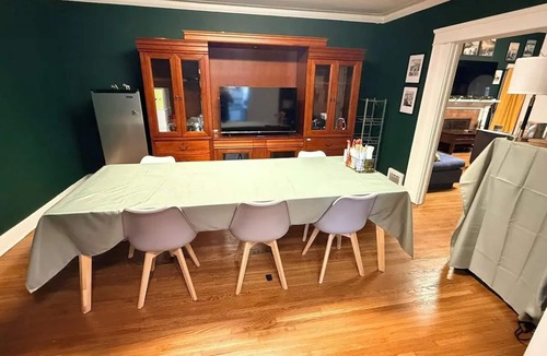 Larchmont House | 3-bedroom house 1800 sq ft larchmont hollywood city center
