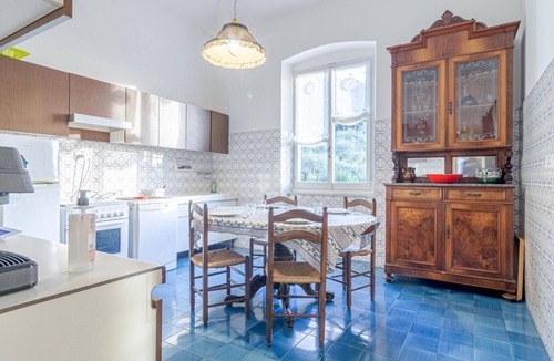Zoagli House | 3 bedroom pet friendly home in Zoagli