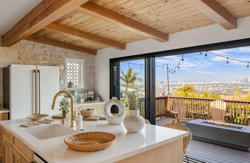 Carlson Park House | 3 Beds with Jetliner View/Hottub
