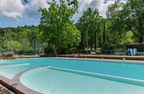 Castel del Piano House | 3 Charming Private Homes with a Pool, BBQ, Wi-Fi, and Free Parking