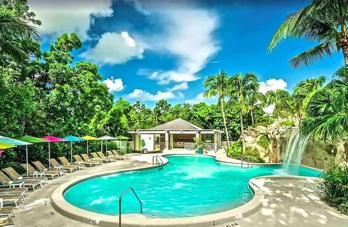 Rock Harbor Resort | 3 Island Resort Stay Featuring Junior Suites in Coconut Wing