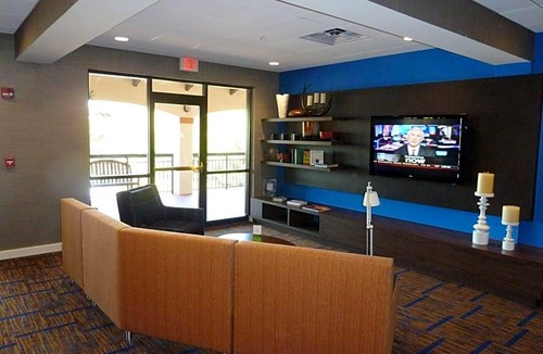 Key West Hotel | 3-Star Hotel ∙ Courtyard by Marriott Key West Waterfront