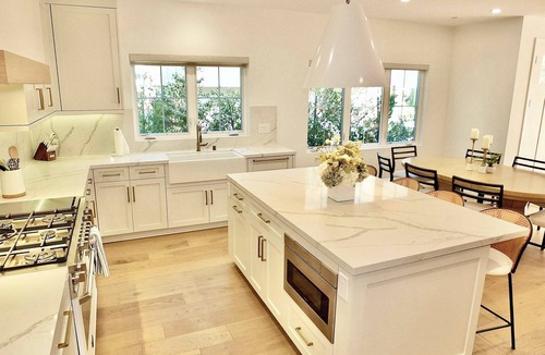 Peninsula House | 3-Story, Ocean Views, Steps to Beach, Sleeps 8