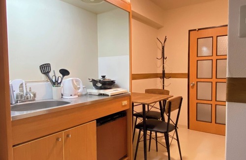 Naniwa Apartment | 3 Units Same Floor, 30sec Tsutenkaku/1 stop Namba5