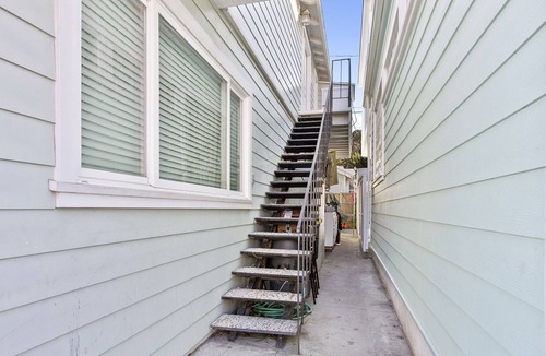 Avalon House | 318CL Upper: Spacious Avalon Home, Cathedral Ceilings, Ample Balcony, Mtn Views