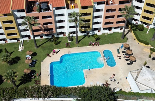 Correeira Apartment | #342 Cozy Studio in Belavista | Pool & Central