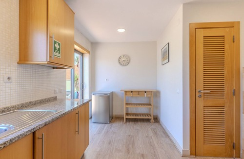 Montechoro Apartment | #353 T2 Apartment Central Albufeira|Pool & Terrace