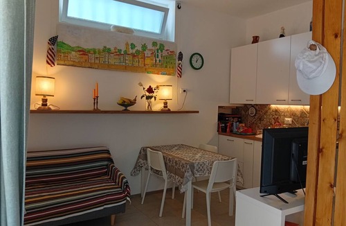 Riva Ligure Apartment | 38-square-meter apartment with a private entrance off a bike path, located in the historic center, 190 meters from the sea
