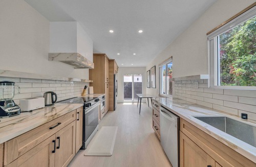 Los Feliz House | 3B house in Los Angeles｜Garage Access｜Spacious Backyard｜Single-Story #42411