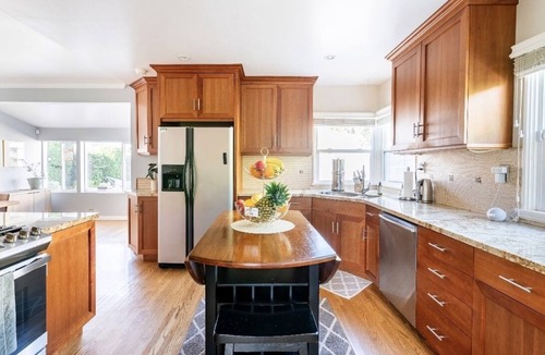 Westchester House | 3BR + Guesthouse + Large Yard & BBQ-FIFA Base Near SoFi & LAX Monthly Discount
