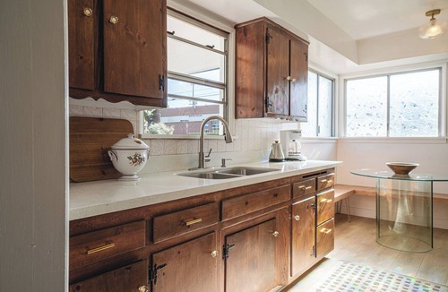 Los Angeles House | 4-bed designer family-friendly home with large yards & theater room near beaches