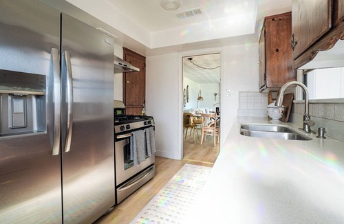 Los Angeles House | 4-bed designer family-friendly home with large yards & theater room near beaches