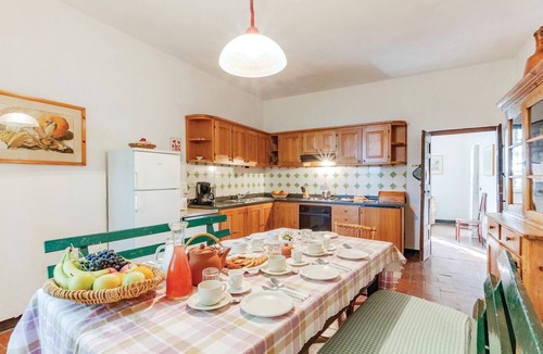 Borgo Val di Taro House | 4 bedroom gorgeous home in Borgo Val di Taro PR