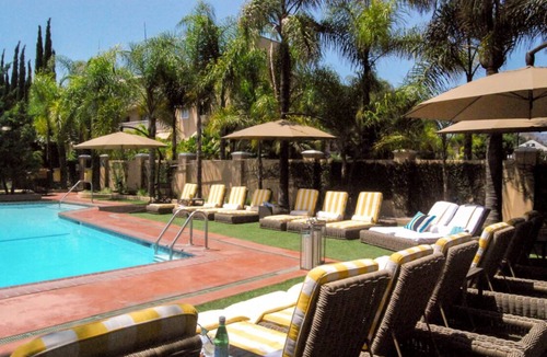 East Hollywood House | 4 Family-friendly Suites, Minutes to Tommy Lasorda Field of Dreams, Pool!