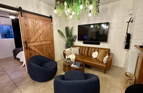 The Strand Apartment | 4 Min Walk to Beach and Restaurants