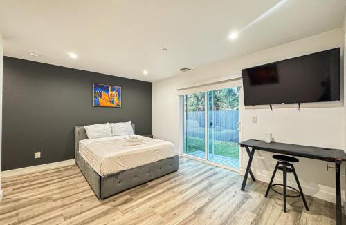 View Park-Windsor Hills House | 4BR Townhouse in Mid City -CR3