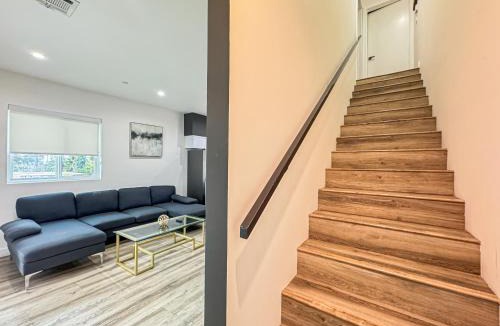 View Park-Windsor Hills House | 4BR Townhouse in Mid City -CR3