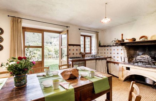 Poggio Catino House | 5 bedroom accommodation in Poggio Catino RI