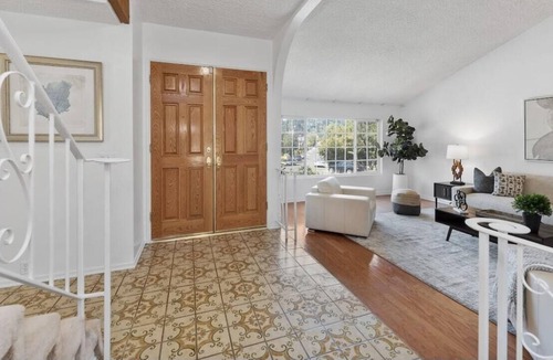 Studio City Villa | 5 Bedroom Dona Villa with Pool in Studio City Hills