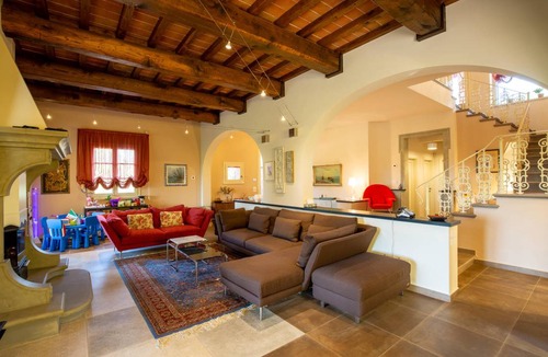 Fucecchio House | 500 m² House ∙ 8 bedrooms ∙ 16 guests