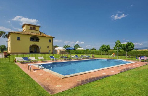 Monte San Savino House | 550 m² House ∙ 8 bedrooms ∙ 19 guests