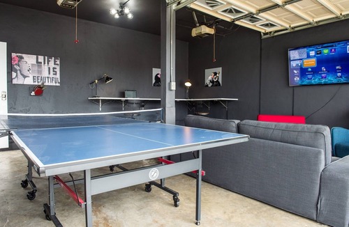 Downtown Condo | 6 Blocks from Beach - Private Locked Room in Great Building & Ideal Location!