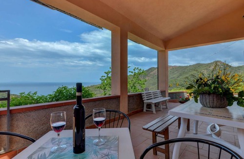 Rio nell'Elba Apartment | 67 m² Apartment ∙ 3 bedrooms ∙ 7 guests