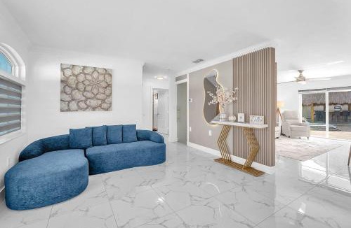 Princeton House | 6BR Villa Tropical Haven Private Pool & BBQ