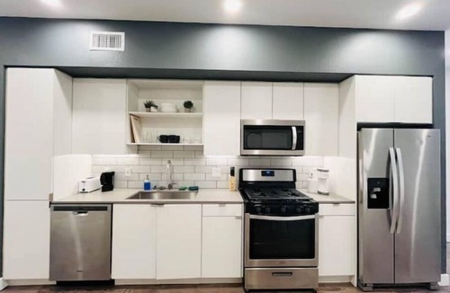 Los Angeles Condo | 7111 Santa Monica blvd West Hollywood 90046