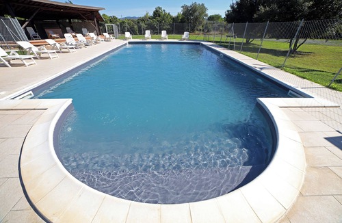 Bolgheri Apartment | 8-person apartment with pool on Tuscan farm near the sea and Bolgheri!