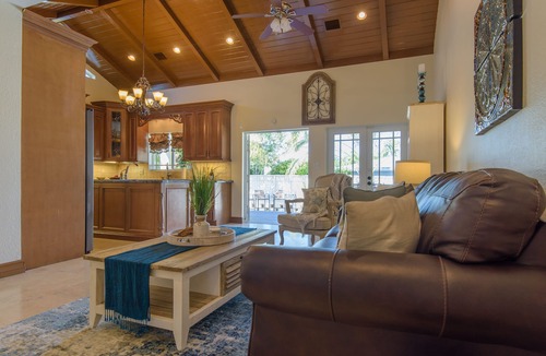 Midtown House | A Bella Capri in Key West by the Beach!