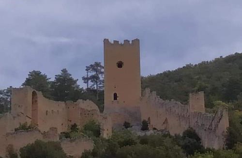 San Pio delle Camere House | A due passi dal castello
