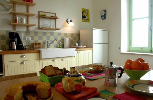 Tuscania House | A farm house, situated on a hillock of the Maremma in the Latium