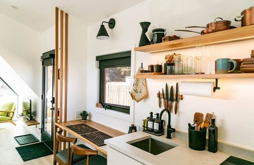 South Fork Cabin | A-Frame Cliffside Bear Cabin