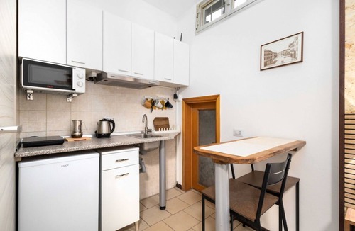 Old Town Apartment | A practical 40 square meters studio apartment, perfect for three people, located on the fourth floor of a building without an elevator.The property is located in a centrally located area (limited traffic zone) of Modena, allowing our guests to explore th